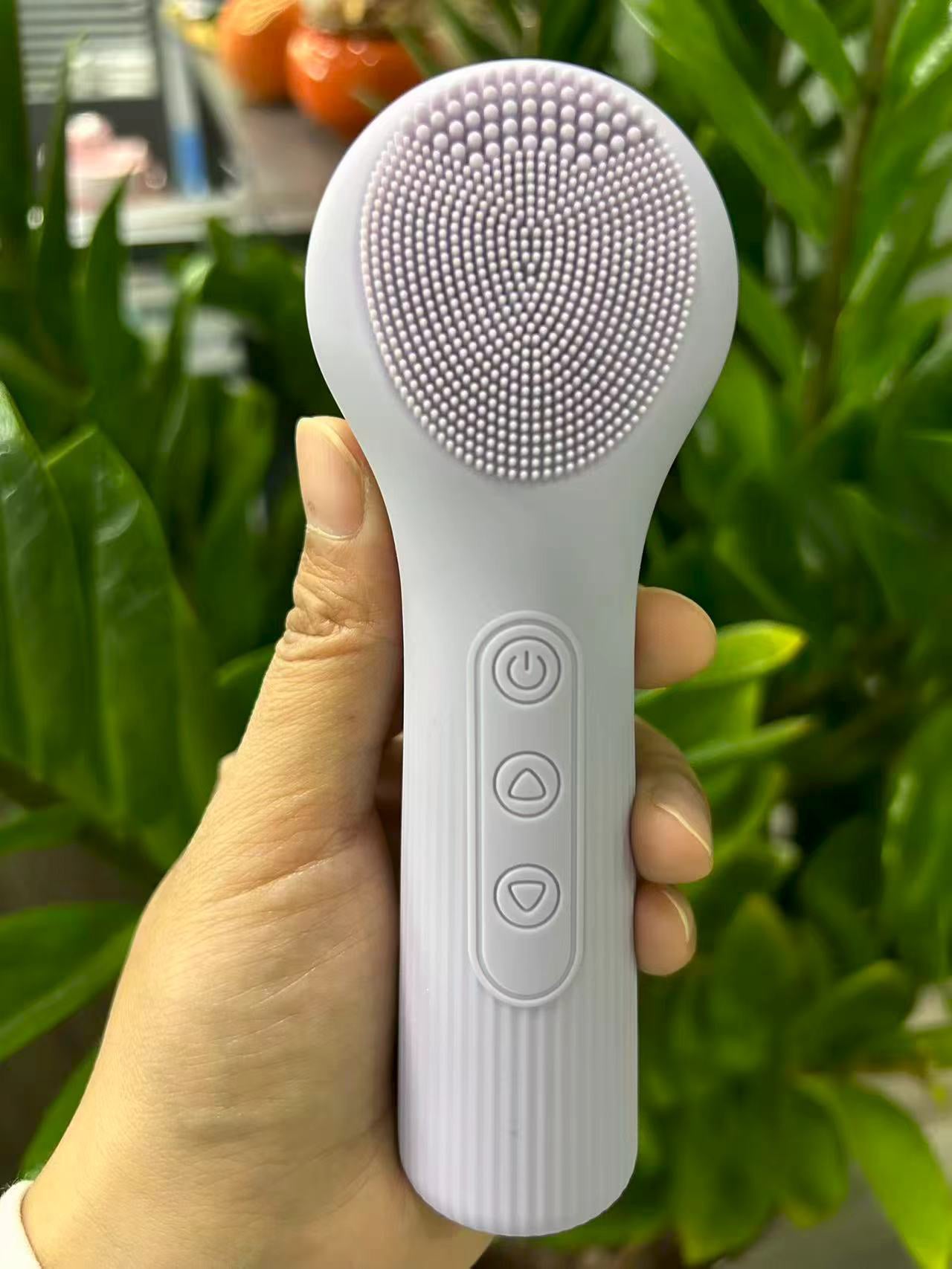 Brosse nettoyante facial electrique en siliconne